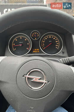 Универсал Opel Astra 2009 в 