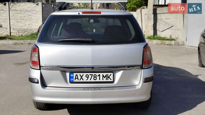 Универсал Opel Astra 2006 в Харькове