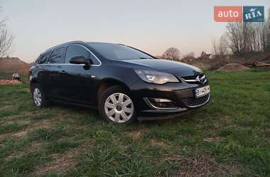 Универсал Opel Astra 2013 в 