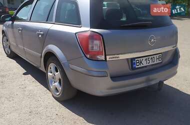 Универсал Opel Astra 2008 в 