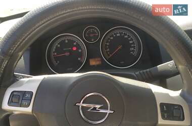 Универсал Opel Astra 2008 в 