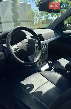 Универсал Opel Astra 2009 в 