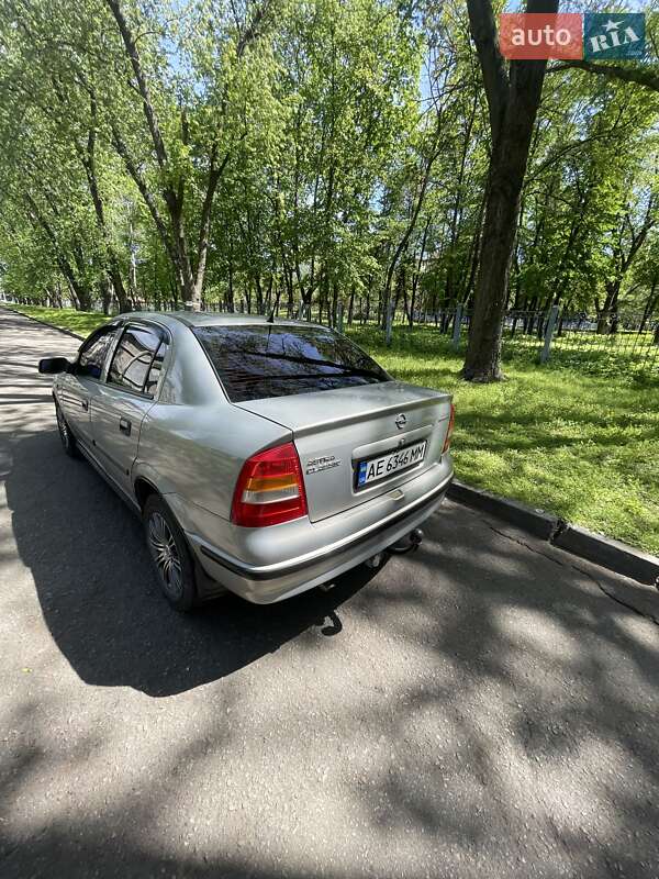 Седан Opel Astra 2007 в Кременчуге