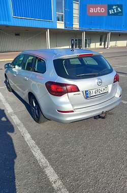 Универсал Opel Astra 2010 в 