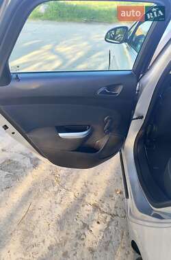 Универсал Opel Astra 2010 в 