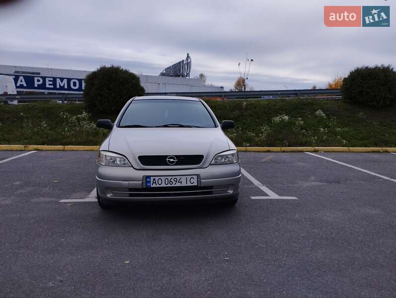 Седан Opel Astra 2008 в 