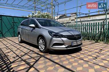 Универсал Opel Astra 2016 в 