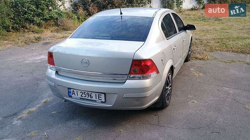Седан Opel Astra 2008 в Боярке