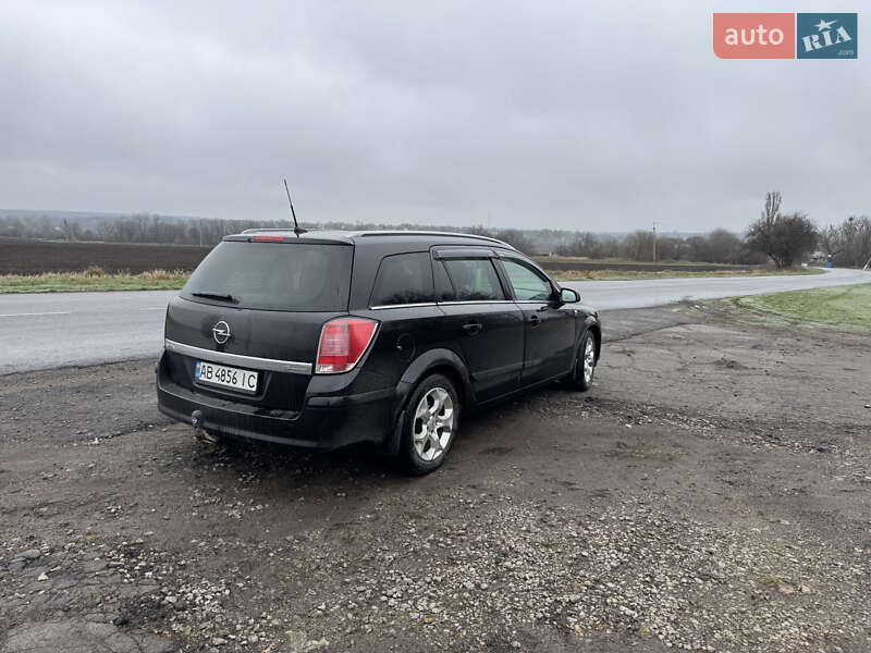 Универсал Opel Astra 2006 в Городковке