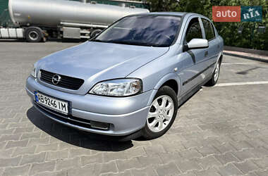 Хетчбек Opel Astra 2001 в 