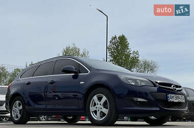 Универсал Opel Astra 2015 в 