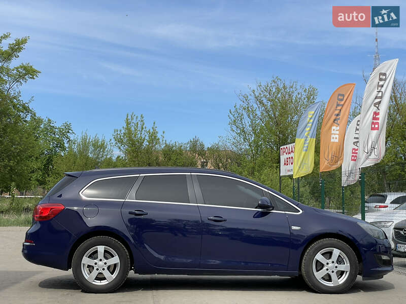 Универсал Opel Astra 2015 в Бердичеве