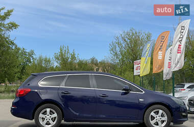 Универсал Opel Astra 2015 в 