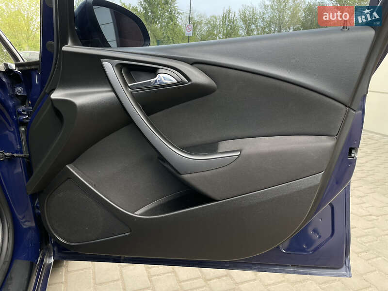 Универсал Opel Astra 2015 в Бердичеве