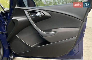 Универсал Opel Astra 2015 в 