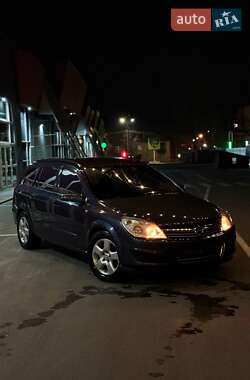 Универсал Opel Astra 2006 в Чернигове