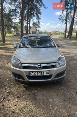 Хетчбек Opel Astra 2006 в Сумах