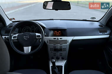 Універсал Opel Astra 2008 в 