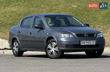 Седан Opel Astra 2008 в Дніпрі