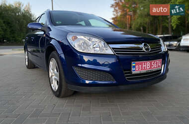 Універсал Opel Astra 2008 в 