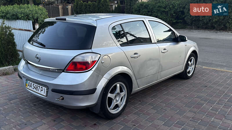 Хетчбек Opel Astra 2005 в Києві