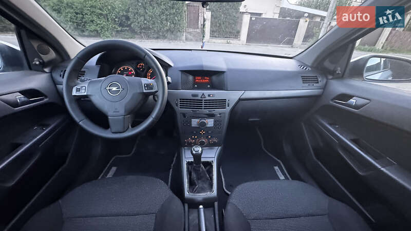 Хетчбек Opel Astra 2005 в Києві