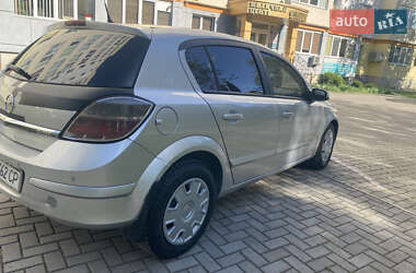 Хетчбек Opel Astra 2008 в 
