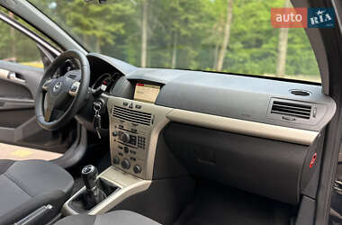 Універсал Opel Astra 2009 в 
