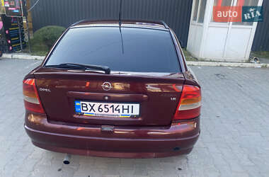 Хетчбек Opel Astra 2002 в 
