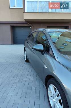 Універсал Opel Astra 2018 в 