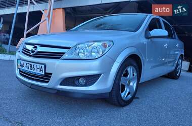 Седан Opel Astra 2007 в 