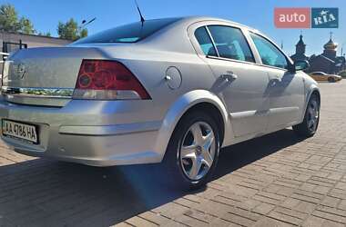 Седан Opel Astra 2007 в 