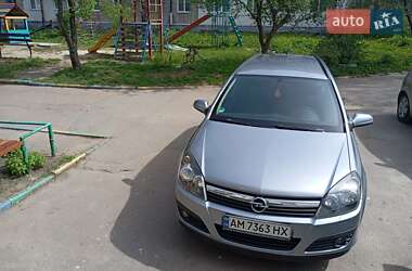 Универсал Opel Astra 2005 в Звягеле