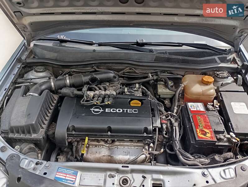 Універсал Opel Astra 2005 в Звягелі