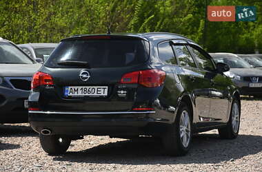 Універсал Opel Astra 2014 в 