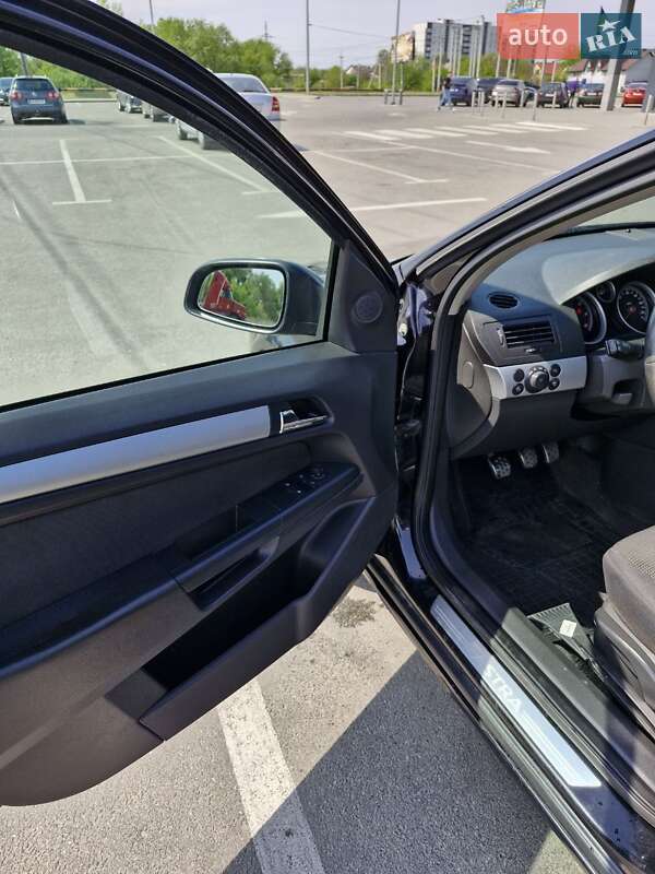 Универсал Opel Astra 2007 в Немишаево