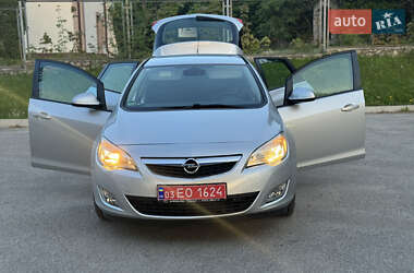 Хэтчбек Opel Astra 2010 в Вишневце