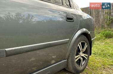 Седан Opel Astra 2007 в 