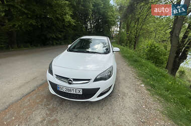 Універсал Opel Astra 2013 в 