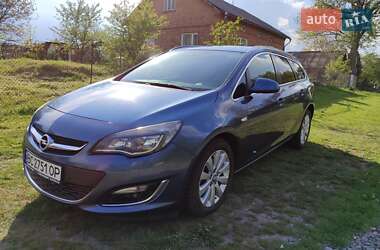 Універсал Opel Astra 2014 в Сокалі