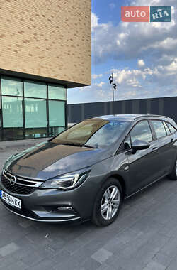 Универсал Opel Astra 2018 в 