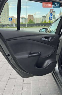 Универсал Opel Astra 2018 в 