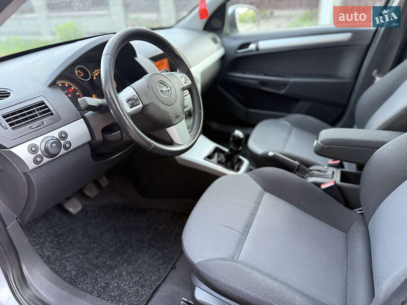 Универсал Opel Astra 2009 в Борисполе