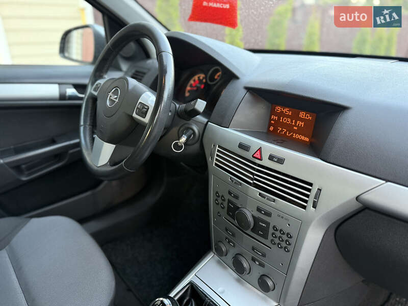 Универсал Opel Astra 2009 в Борисполе