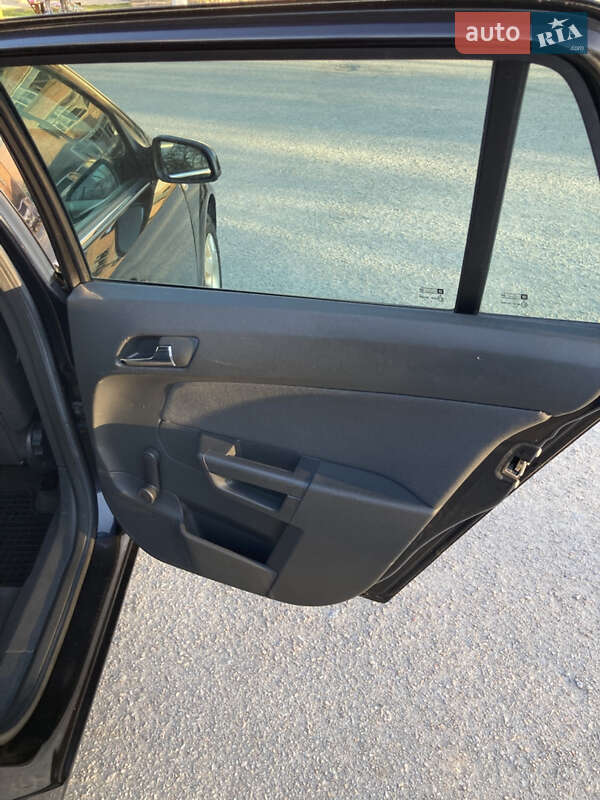 Універсал Opel Astra 2007 в Вінниці