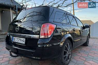 Универсал Opel Astra 2005 в Первомайске