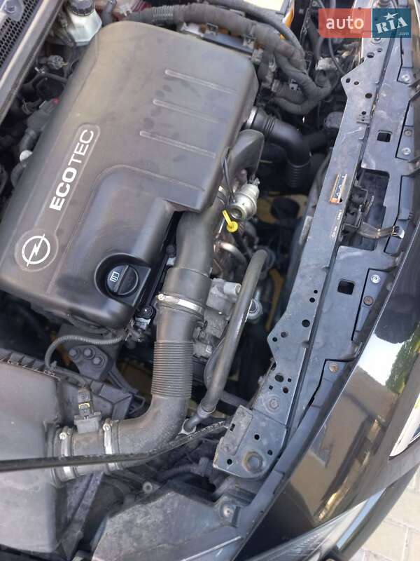 Универсал Opel Astra 2012 в Звягеле