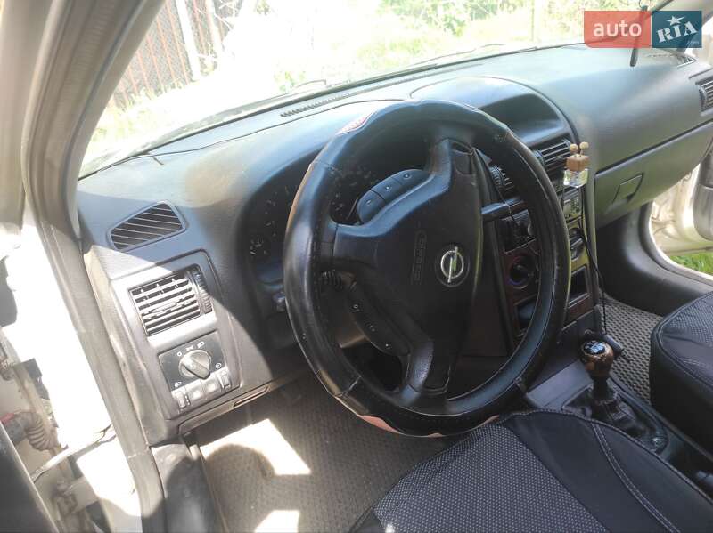 Универсал Opel Astra 1999 в Полтаве