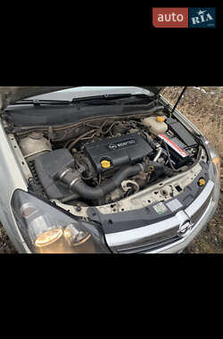 Універсал Opel Astra 2011 в 