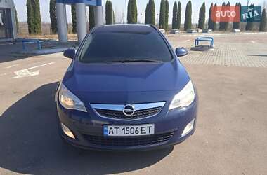 Універсал Opel Astra 2011 в Заболотові